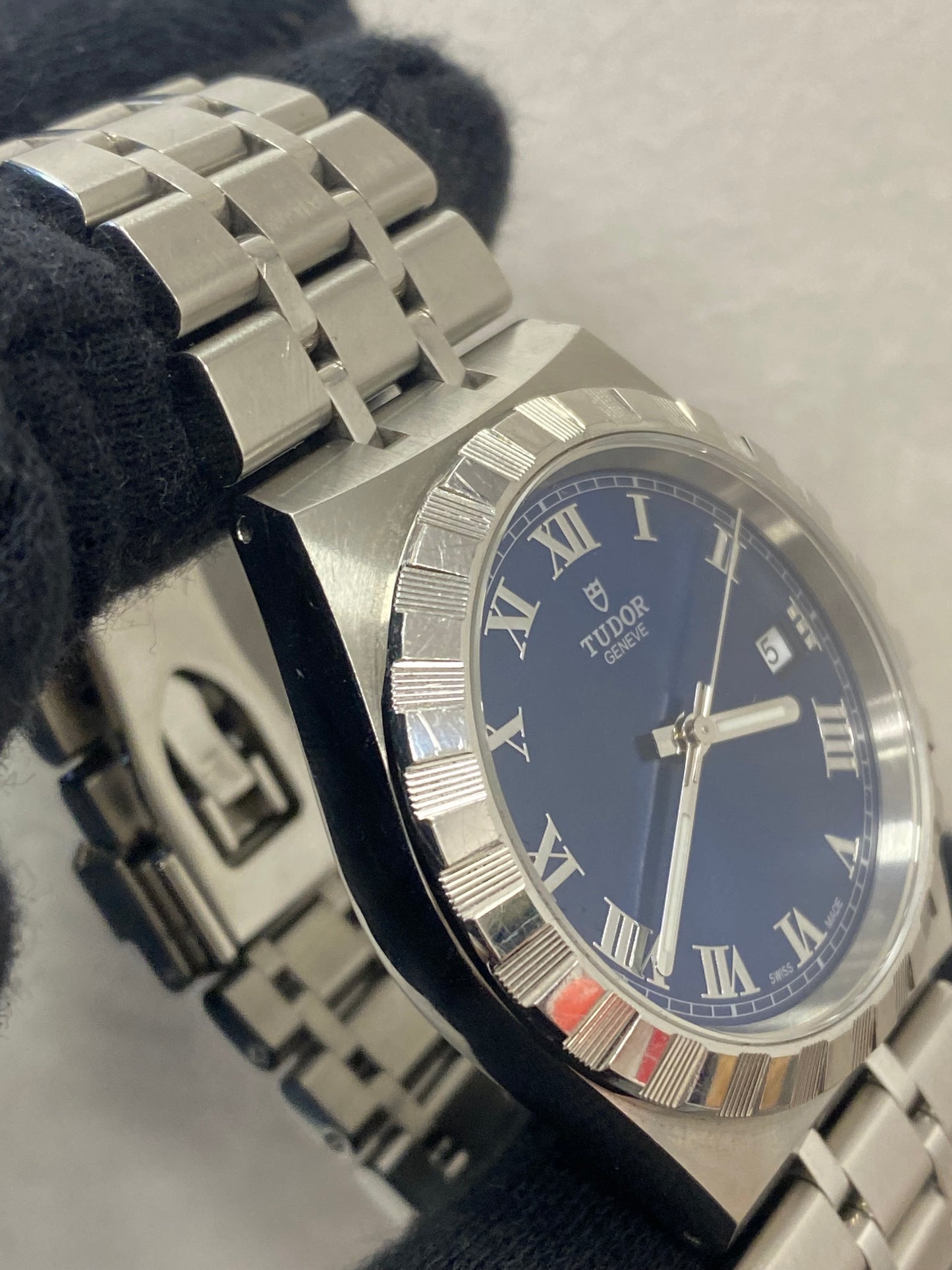 TUDOR Royal