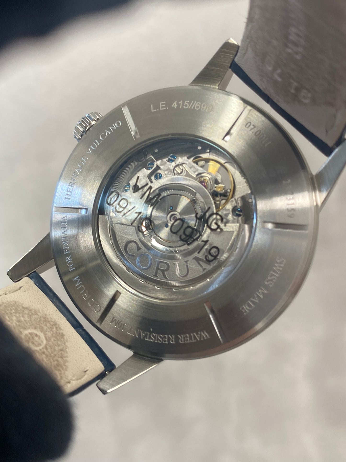 CORUM 50 Lire Vulcano