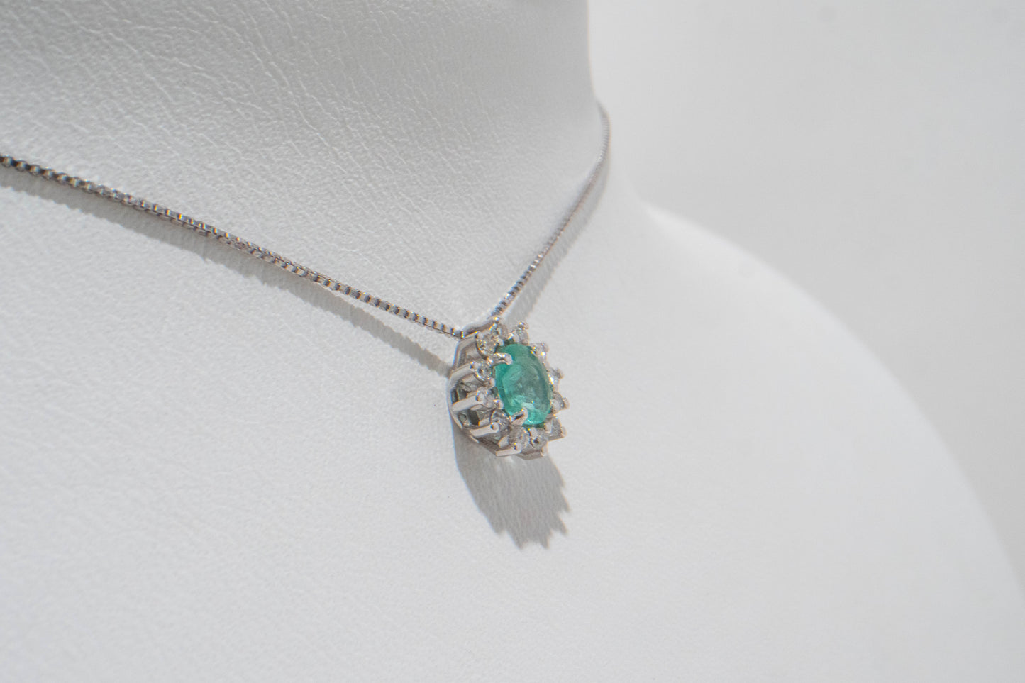 COLLANA Smeraldo Contorno Ovale