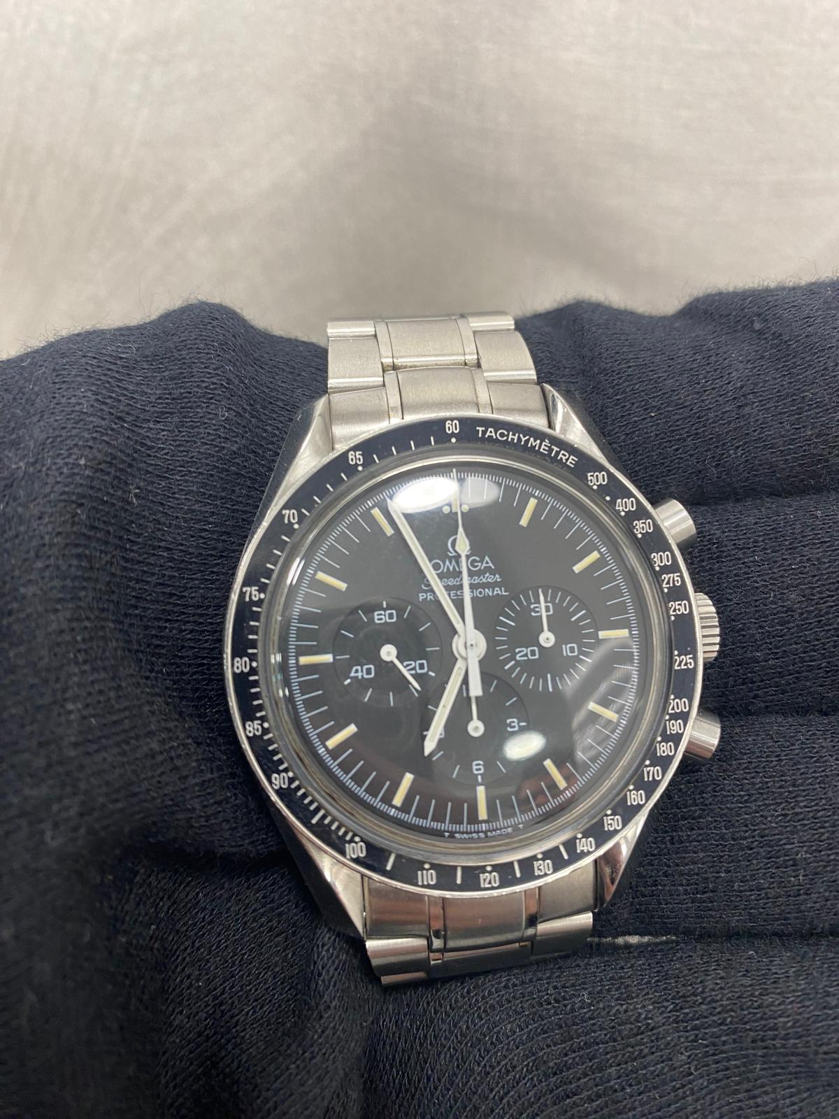 OMEGA Speedmaster Moonwatch