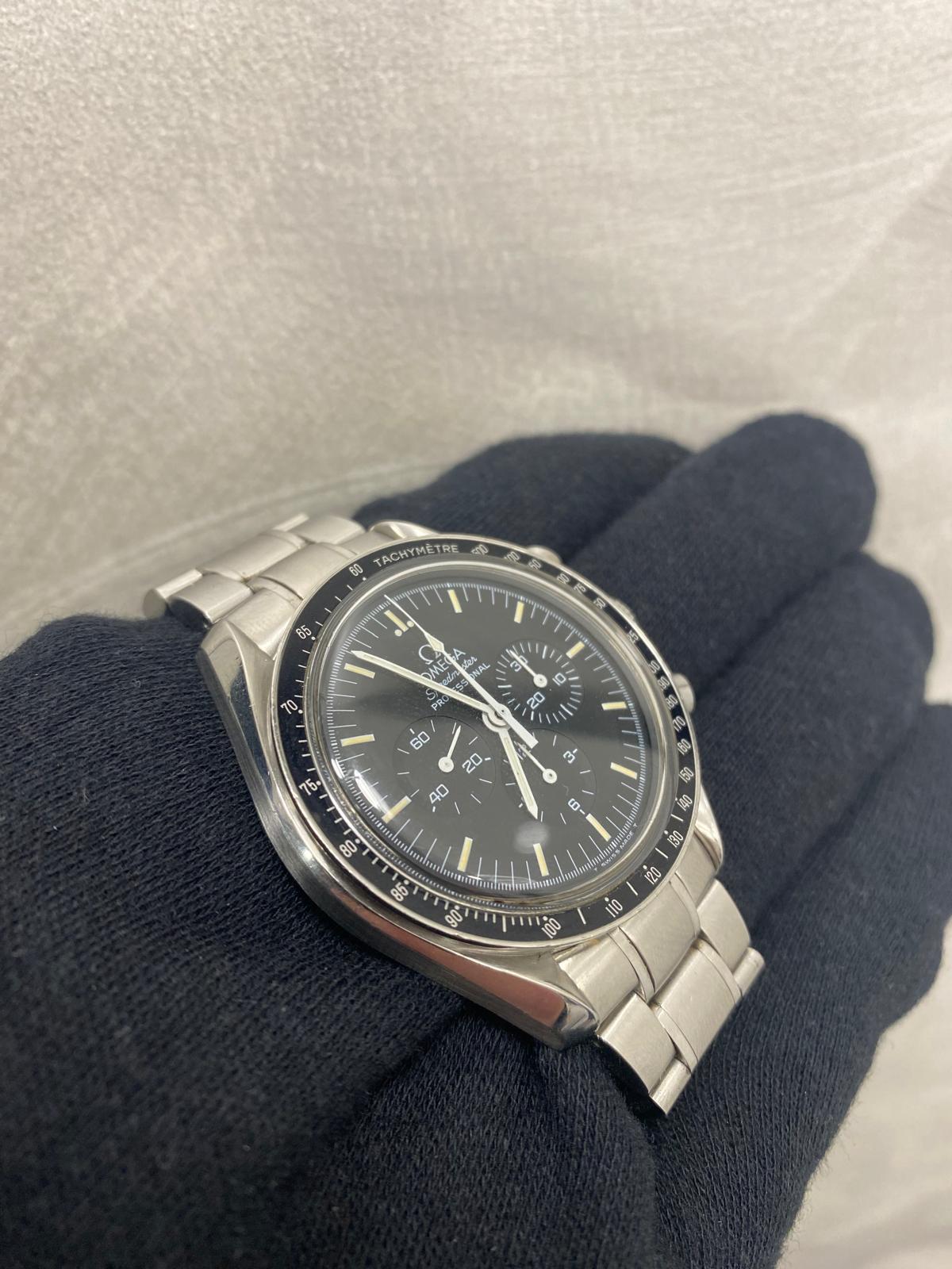 OMEGA Speedmaster Moonwatch