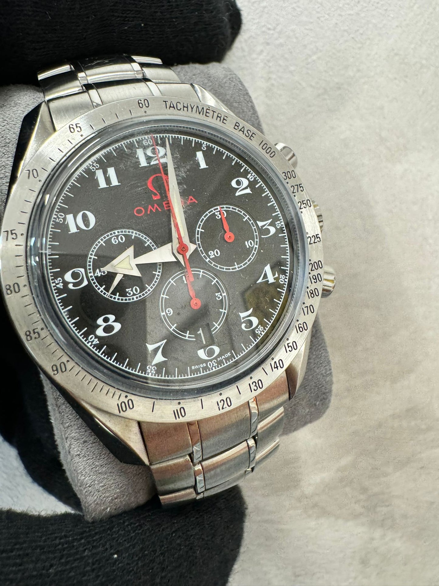 OMEGA Speedmaster Broadarrow