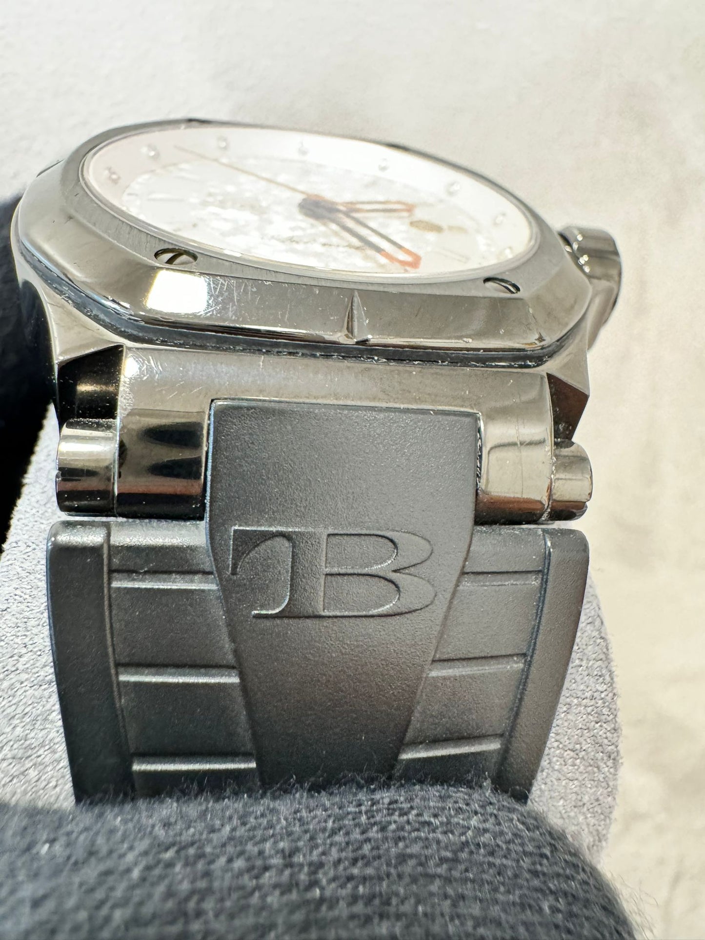 TB BUTI Magnum Solitario