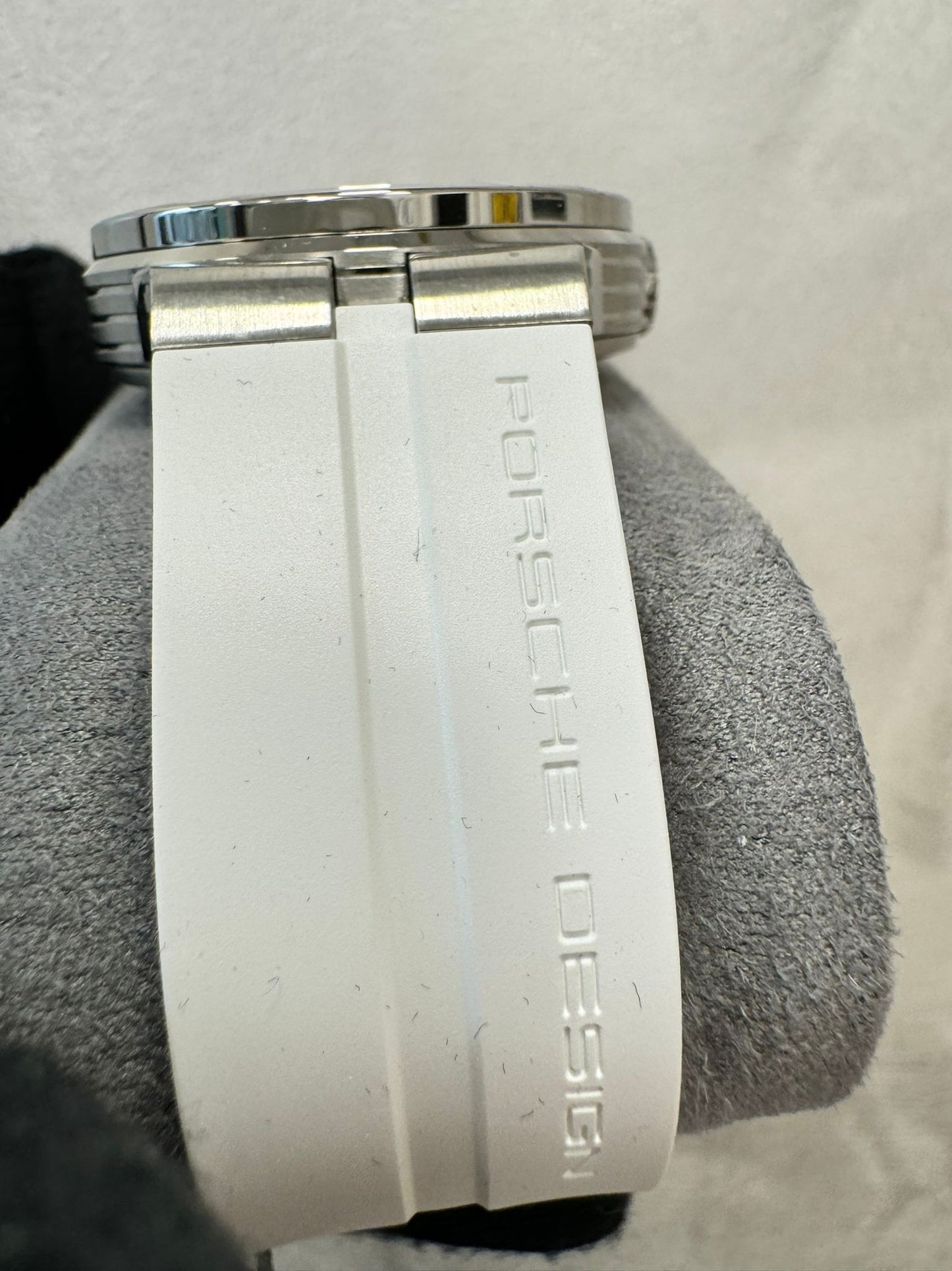 PORSCHE DESIGN Timepieces Flat Six