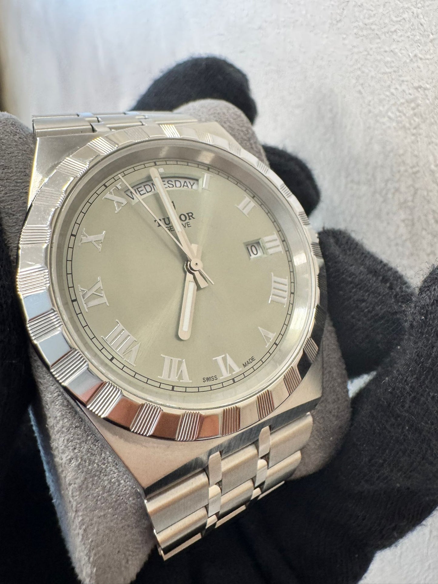 TUDOR Royal