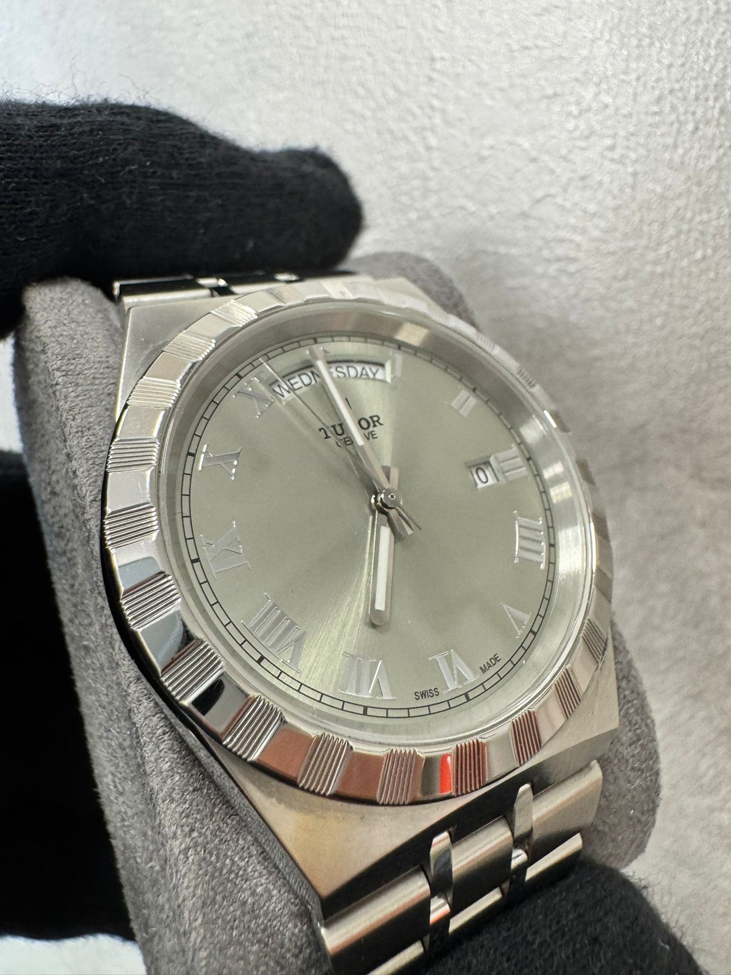 TUDOR Royal