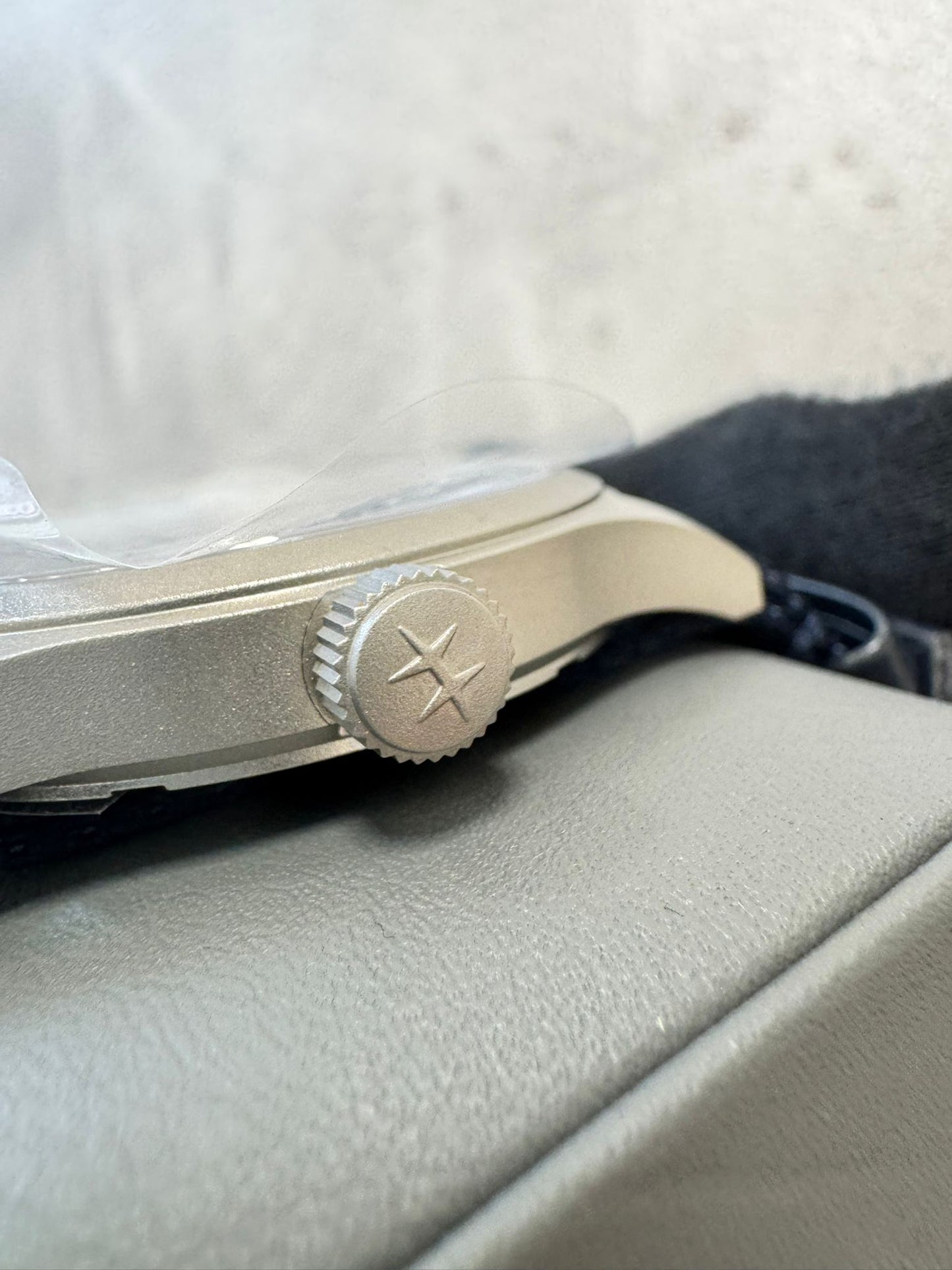 HAMILTON Khaki Field